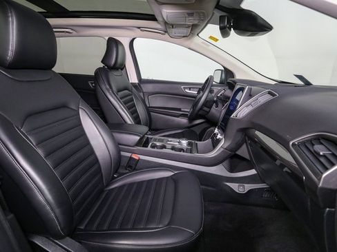 Used 2024 Ford Edge SEL w/ Convenience Package image 17