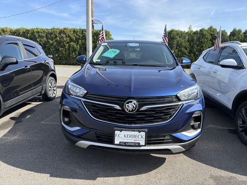 Used 2022 Buick Encore GX Preferred w/ Cold Weather Comfort Package image 2