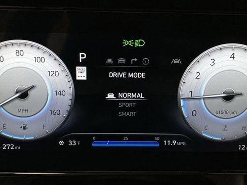 New 2026 Hyundai Elantra Limited image 24