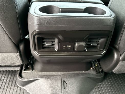 Used 2022 Chevrolet Silverado 1500 LT Trail Boss w/ Convenience Package II image 18