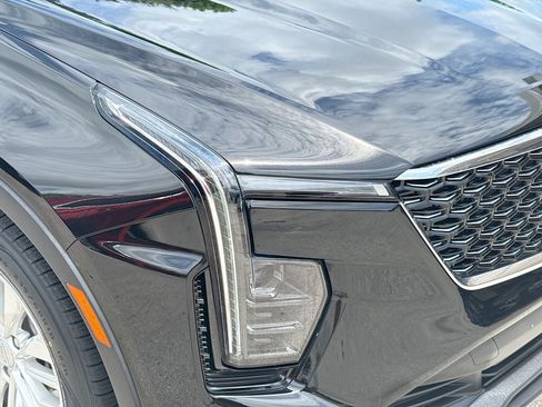 Used 2024 Cadillac XT4 Luxury FWD image 35