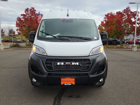 New 2026 RAM ProMaster 3500 w/ Premium Convenience Group image 14