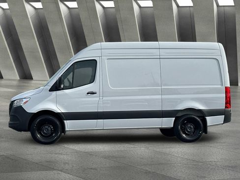 Used 2026 Mercedes-Benz Sprinter 2500 image 7