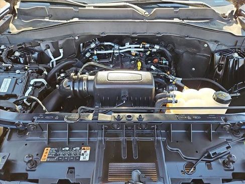 Used 2022 Ford Explorer XLT image 24
