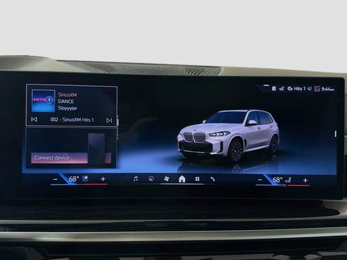New 2026 BMW X5 xDrive40i w/ M Sport Package AWD/4WD image 15