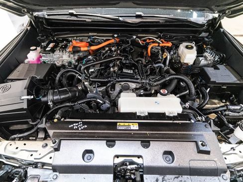 Used 2024 Toyota Tacoma 4x4 Double Cab Hybrid image 44