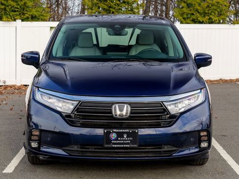 Used 2024 Honda Odyssey Elite image 2