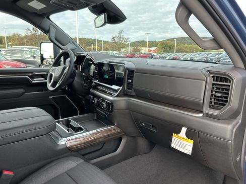 New 2026 Chevrolet Silverado 2500 LT w/ Trail Boss Package image 17