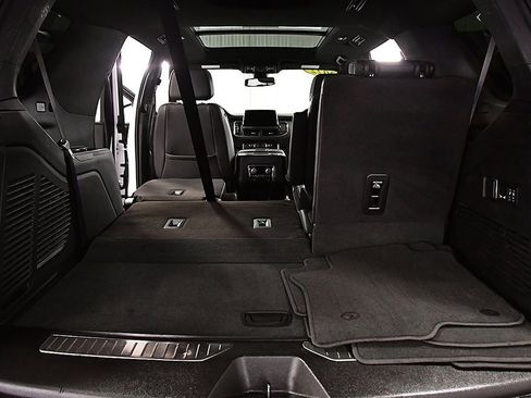 Used 2022 Chevrolet Tahoe RST w/ Luxury Package image 31