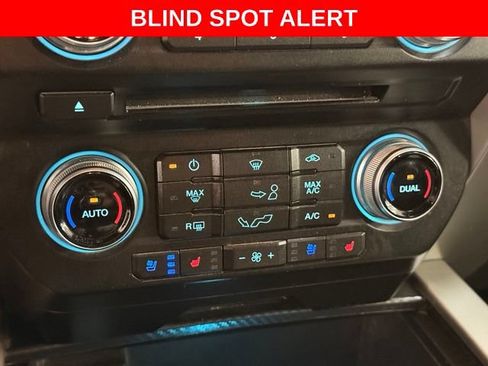 Used 2018 Ford F150 Lariat w/ Equipment Group 502A Luxury AWD/4WD image 17