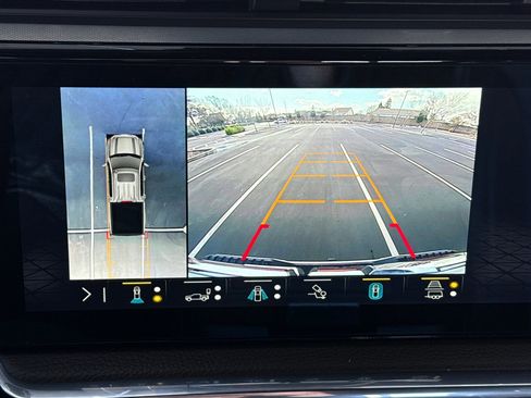 Used 2023 GMC Sierra 1500 Denali w/ Technology Package image 25