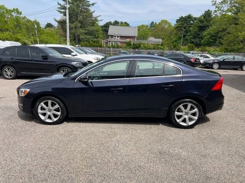 Used 2016 Volvo S60 T5 Premier image 2