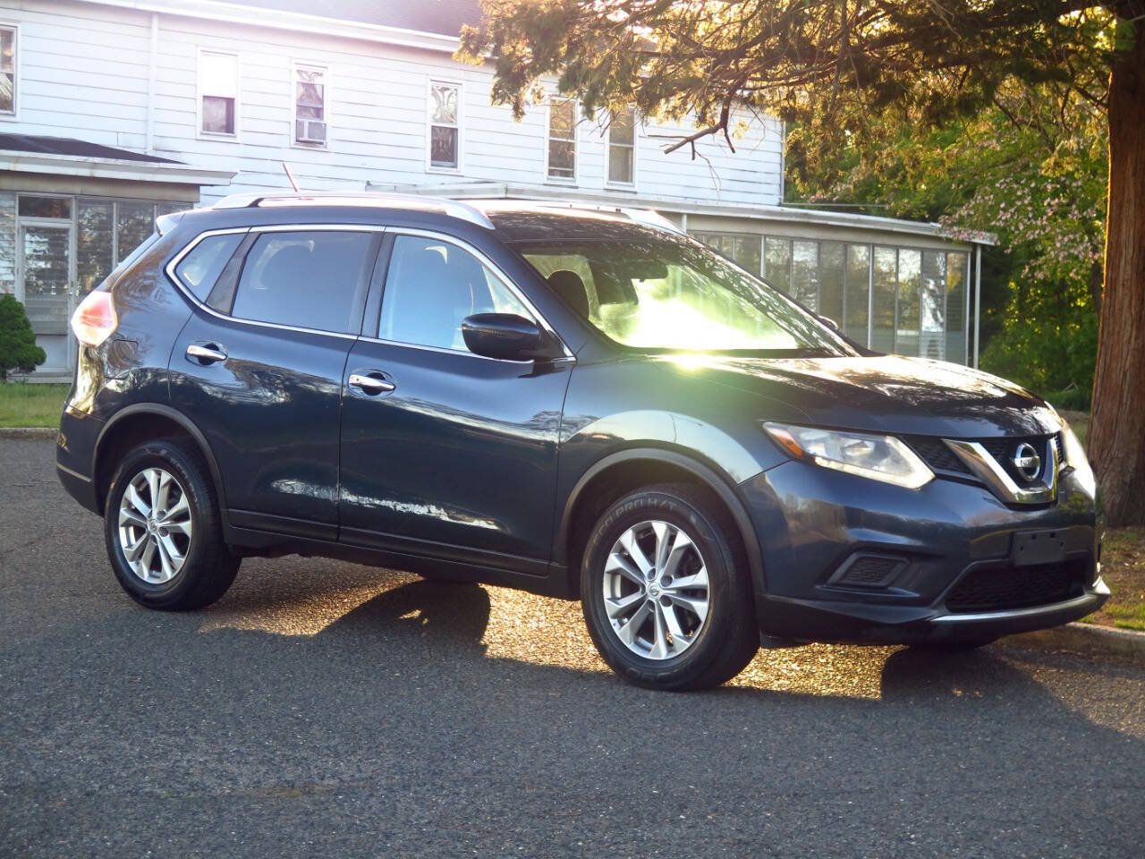 Used 2016 Nissan Rogue SV AWD/4WD image 6