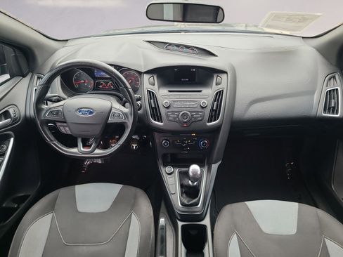 Used 2016 Ford Focus ST FWD image 17