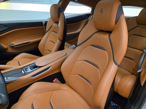 Used 2017 Ferrari GTC4Lusso image 35