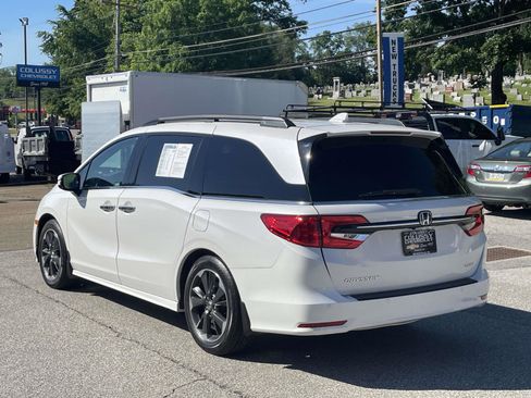 Used 2023 Honda Odyssey Elite image 5
