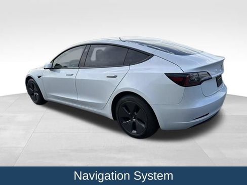 Used 2023 Tesla Model 3 Standard Range RWD image 9