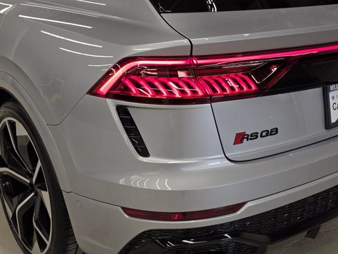 Used 2022 Audi RS Q8 AWD/4WD image 57
