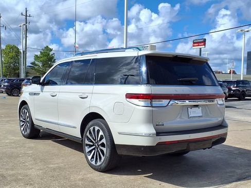 Certified 2024 Lincoln Navigator Reserve AWD/4WD image 23