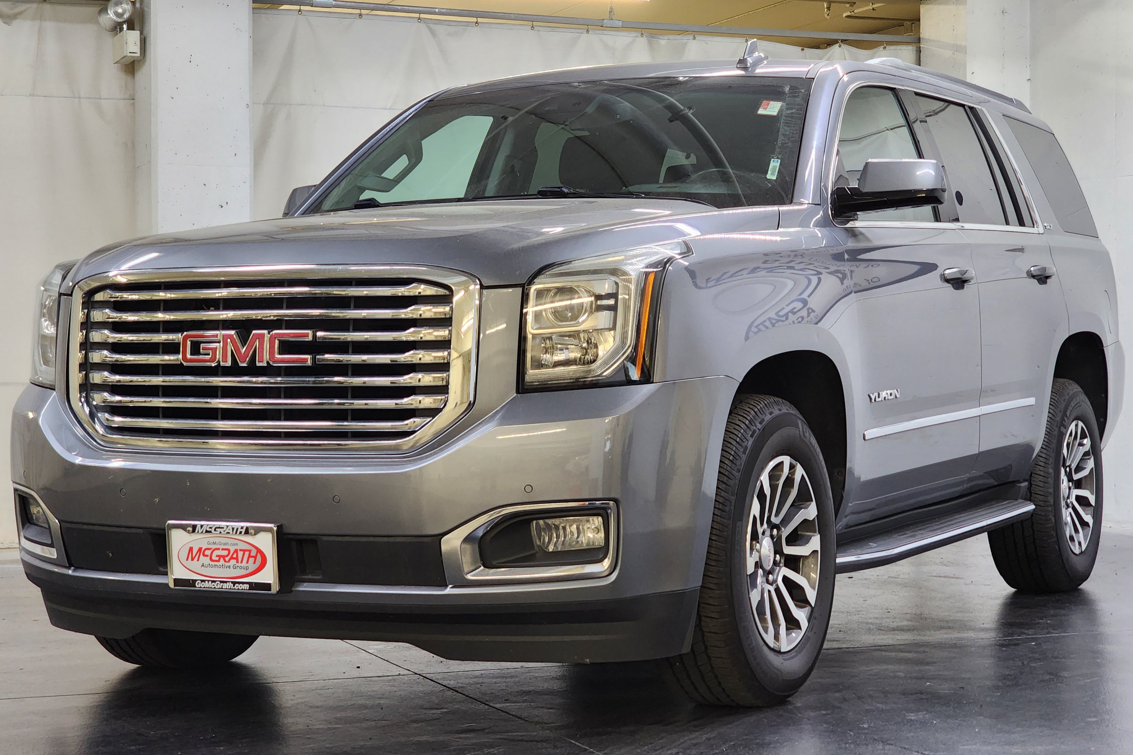 Used 2018 GMC Yukon SLT w/ Premium Edition AWD/4WD image 12