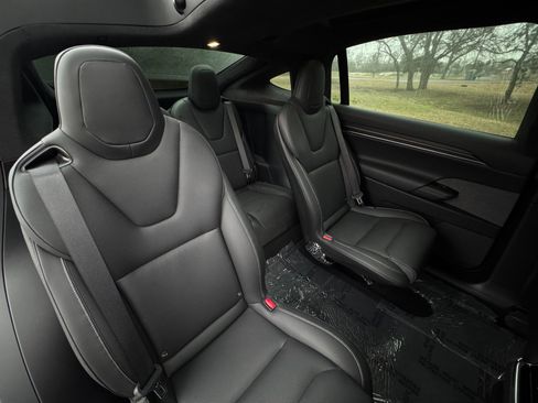 Used 2023 Tesla Model X Plaid image 43