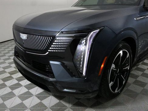 Used 2025 Cadillac Escalade IQ Sport 2 image 45