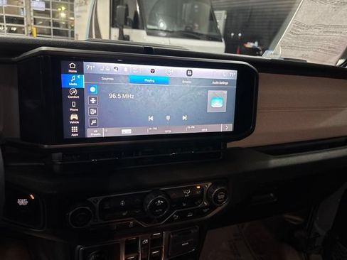 Used 2024 Jeep Wrangler Unlimited Sport AWD/4WD image 24