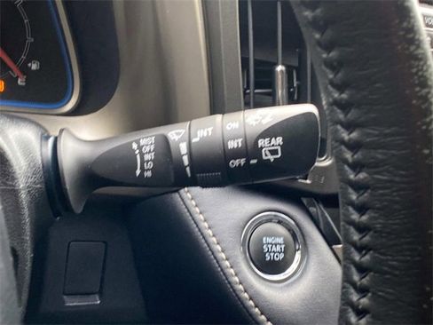 Used 2013 Toyota RAV4 Limited image 22