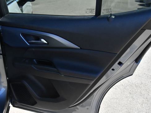 Used 2025 Chevrolet Equinox EV LT w/ Convenience Package image 51