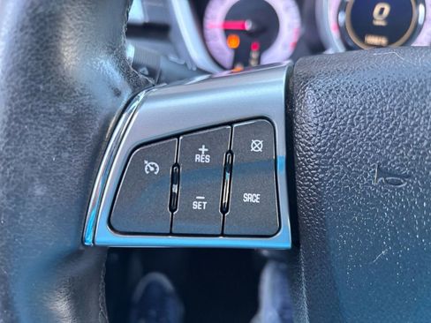 Used 2010 Cadillac SRX Luxury image 21