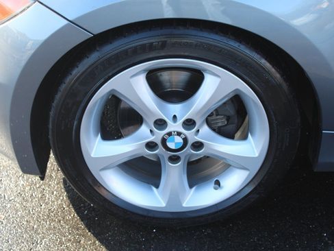 Used 2009 BMW 128i Coupe image 23