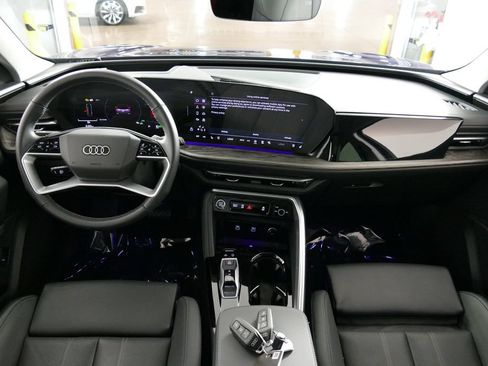 Certified 2025 Audi Q5 Premium w/ Premium Plus AWD/4WD image 24