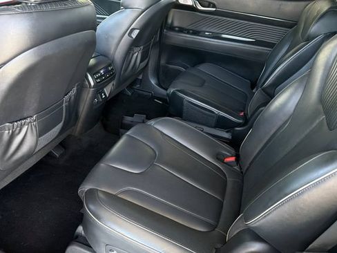Used 2023 Hyundai Palisade Calligraphy w/ Cargo Package FWD image 13