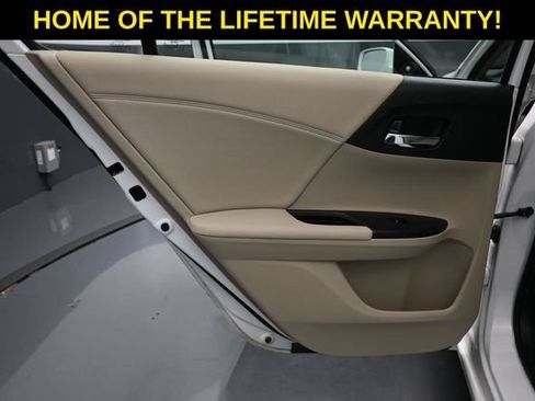 Used 2017 Honda Accord EX-L image 35