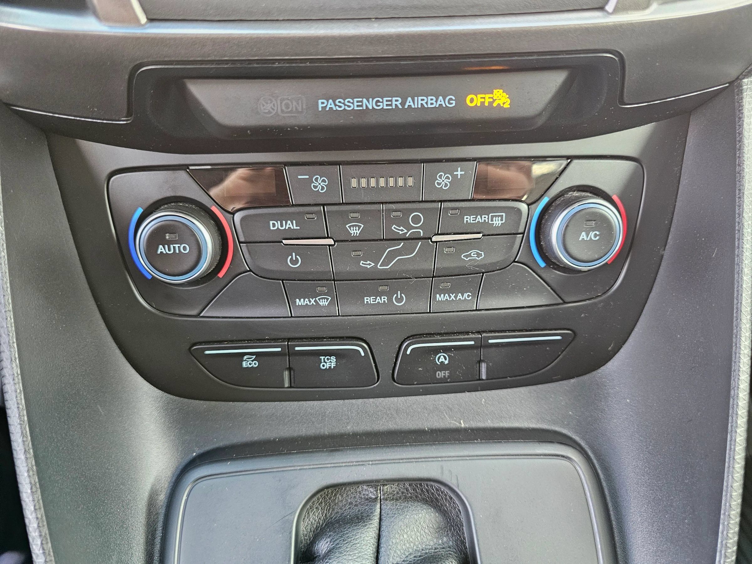 Used 2021 Ford Transit Connect XL FWD image 14