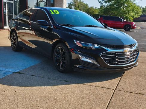 Used 2019 Chevrolet Malibu LT w/ LT True North Edition FWD image 12