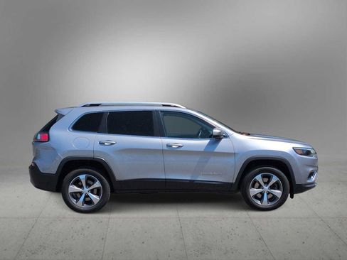 Used 2019 Jeep Cherokee Limited AWD/4WD image 9