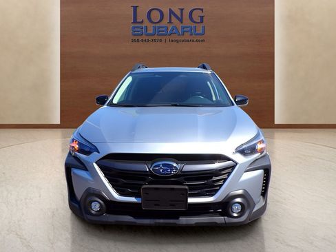 Used 2024 Subaru Outback Premium AWD/4WD image 3