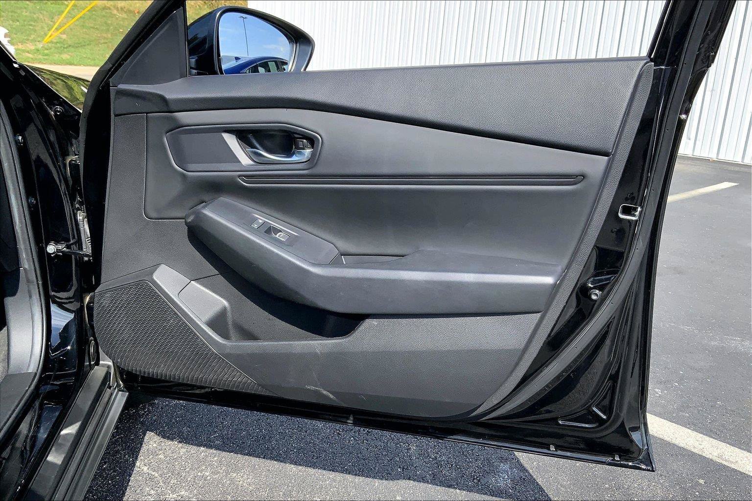 Used 2024 Honda Accord EX image 22