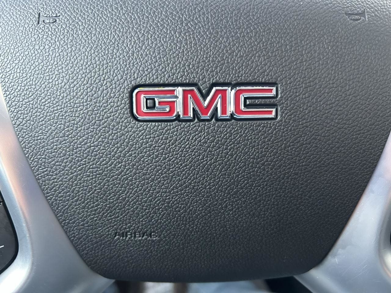 Used 2015 GMC Acadia SLE AWD/4WD image 22