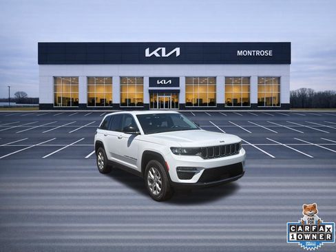 Used 2023 Jeep Grand Cherokee Limited AWD/4WD image 3
