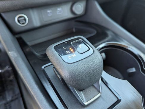 Used 2023 Nissan Rogue SV image 23