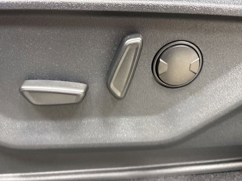 Used 2025 Ford F150 XLT w/ Equipment Group 302A MID image 28