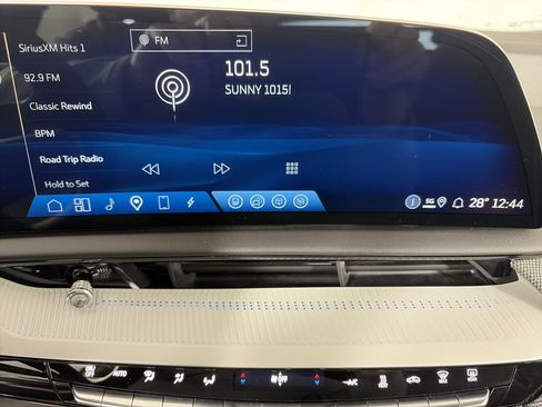 Certified 2025 Cadillac Optiq Sport 2 image 22