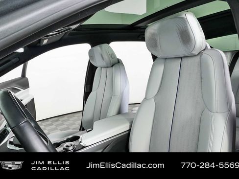 Used 2024 Cadillac Lyriq Sport AWD/4WD image 5