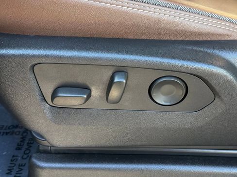 Used 2023 Chevrolet Tahoe High Country image 18