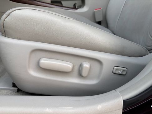 Used 2012 Toyota Avalon image 27