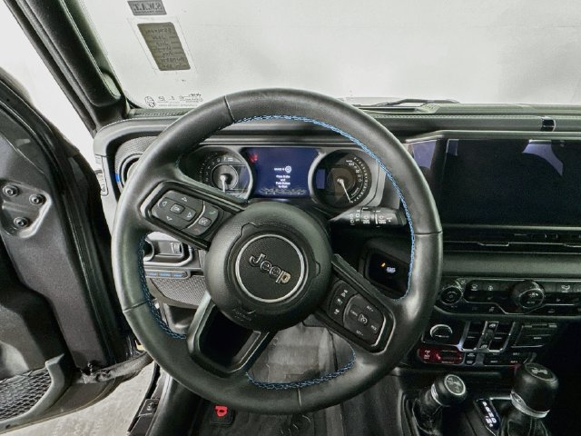 Used 2024 Jeep Wrangler Unlimited Rubicon 4xe w/ Dual Top Group AWD/4WD image 15