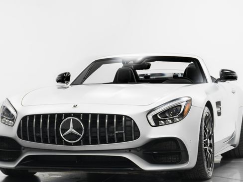 Used 2018 Mercedes-Benz AMG GT C image 5