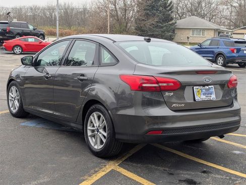 Used 2018 Ford Focus SE image 5